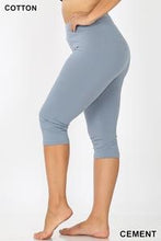 Load image into Gallery viewer, Plus Sz Cotton Capri Legging
